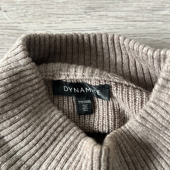 Dynamite tie belt sweater dress - Picture 4 of 4